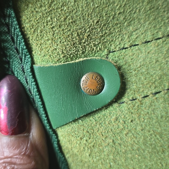 Louis vuitton epi duffle bag - Picture 7 of 12